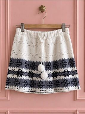 Kimchi Blue White and Gray Pom-Pom Sweater Mini Skirt Size S